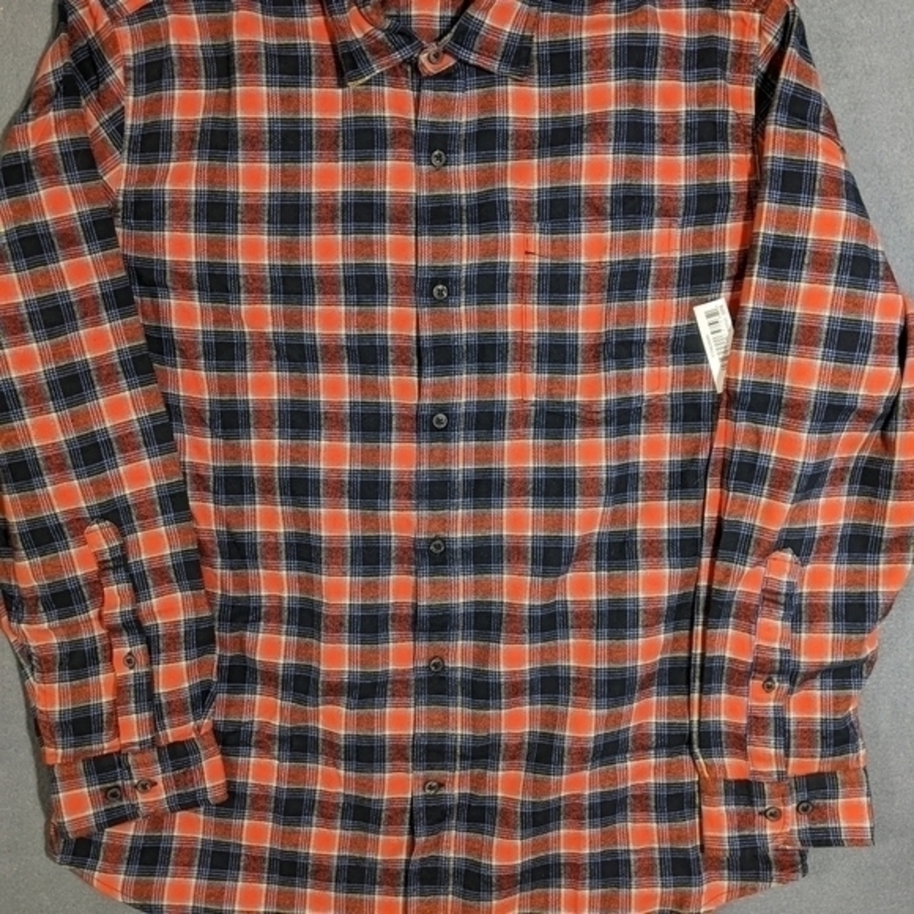 NWT Men's Amazon Essentials plaid flannel size Large‎ regular